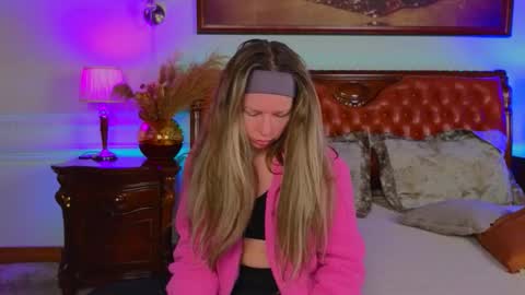 Luna Rishi online show from 01.12.26