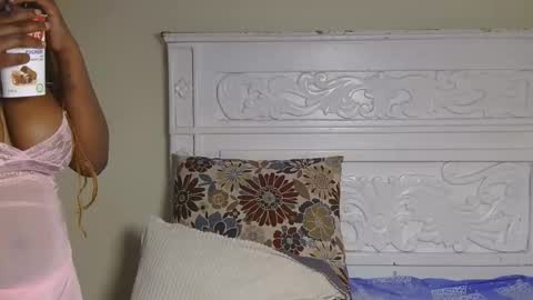 Luxee online show from 03.30.26