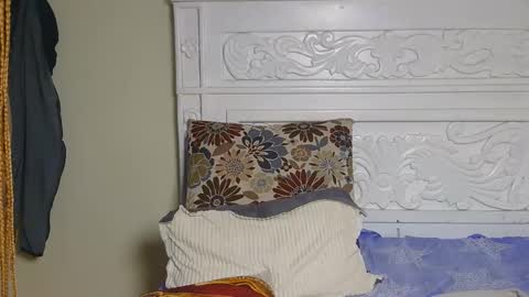 Luxee online show from 04.02.26