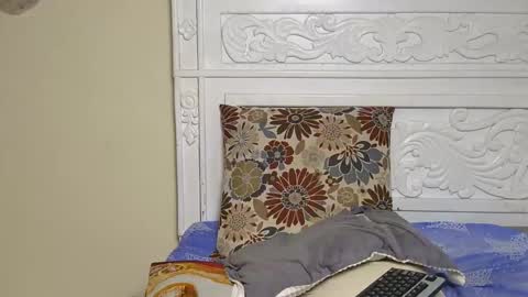 Luxee online show from 04.07.26