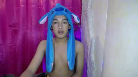 max online show from 04.05.26