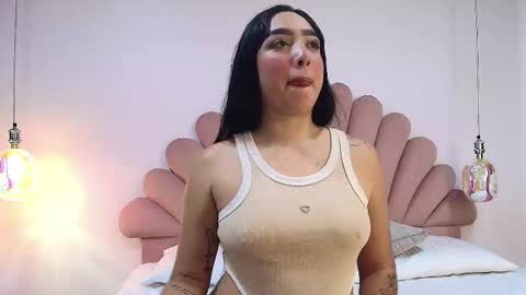 Luna Rossy online show from 10.15.25