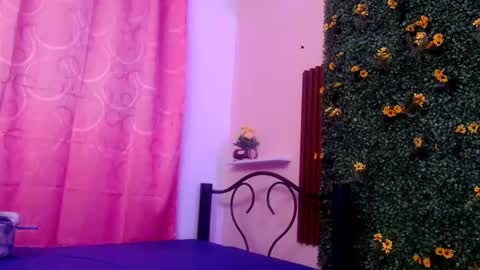 Snapshot of lunasexgirl69 chatting on 01.11.26 luna online show from 01.11.26