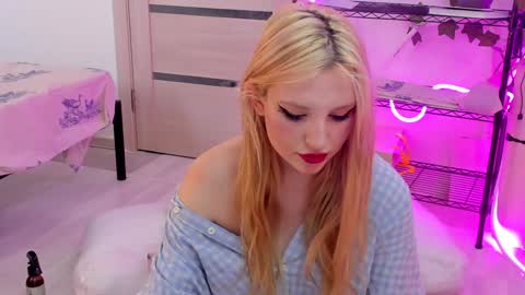 Kate online show from 01.12.25