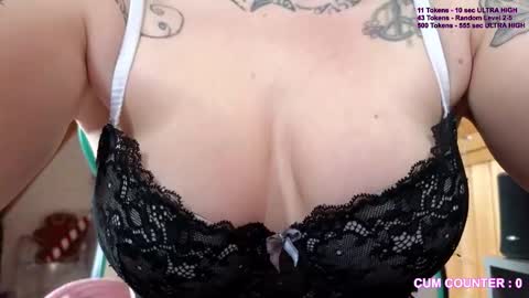 Luna  powered by bitch dust online show from 01.12.26