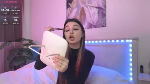 Veronica online show from 12.16.25