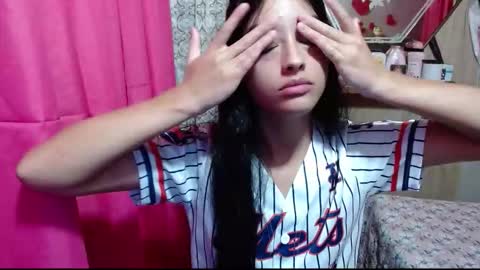 Snapshot of lunawillis chatting on 01.08.26 Luna online show from 01.08.26