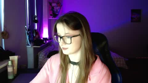 LunaXcherry online show from 04.09.26