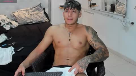 Snapshot of lunay_xtreemboy chatting on 10.09.25 Lunay online show from 10.09.25