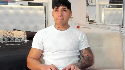 Lunay online show from 11.25.25