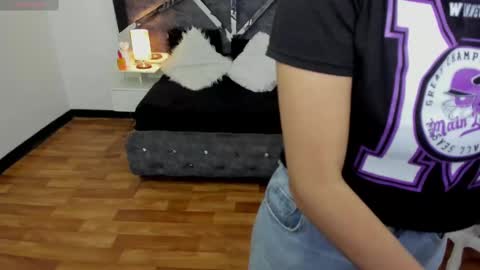Snapshot of lunitaa18 chatting on 02.20.25 V A L E R I A online show from 02.20.25