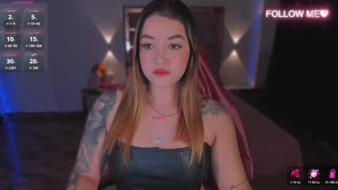 LUNA ROSE online show from 11.23.25