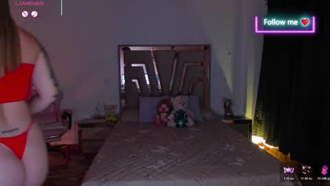 LUNA ROSE online show from 02.04.26