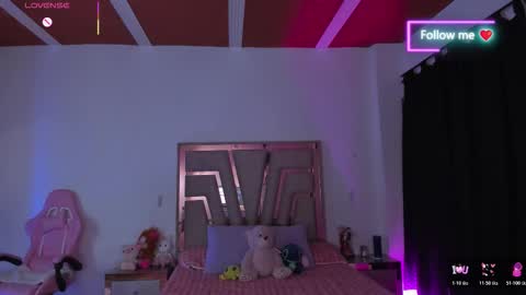 LUNA ROSE online show from 02.27.26