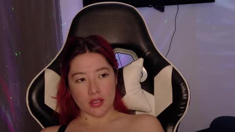 Snapshot of lunnaa1_ chatting on 10.07.25 Luna online show from 10.07.25