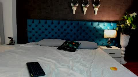 Snapshot of lunnamoretti chatting on 04.05.26 Luna online show from 04.05.26