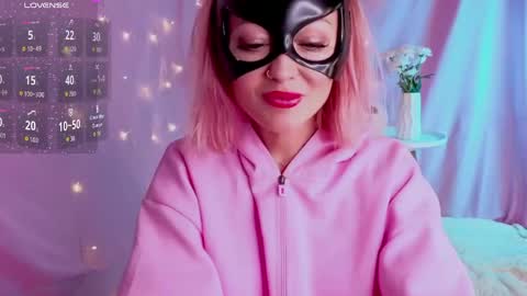 Snapshot of lunvision chatting on 04.14.26 My name Lun online show from 04.14.26