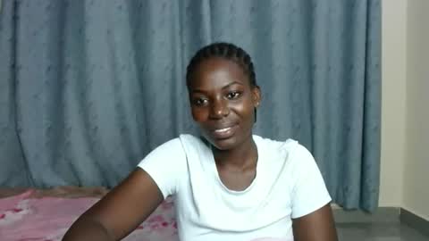 luo_queen online show from 10.05.25