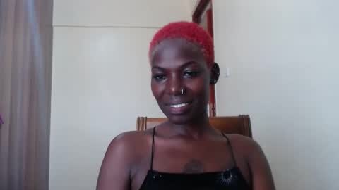 Snapshot of luo_queen chatting on 06.05.26 luo_queen online show from 06.05.26