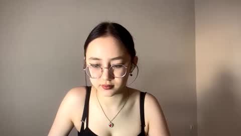 Snapshot of lupefaulker chatting on 03.10.26 Roxie online show from 03.10.26