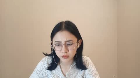 Snapshot of lupefaulker chatting on 04.10.26 Roxie online show from 04.10.26