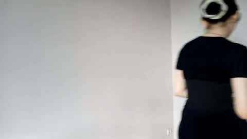 Snapshot of lupefaulker chatting on 04.16.26 Roxie online show from 04.16.26