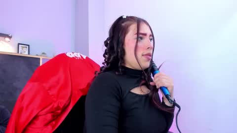 Snapshot of lurea_pearl chatting on 11.26.25 Lurea pearl online show from 11.26.25