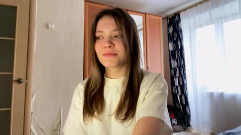 Snapshot of lurlenesheckles chatting on 11.24.25 Chloe online show from 11.24.25