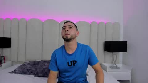 Snapshot of lushian_luna chatting on 11.08.25 Lushian And Luna online show from 11.08.25