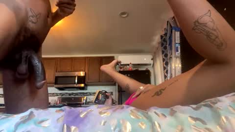 Snapshot of lust_j chatting on 11.04.25 LUST online show from 11.04.25