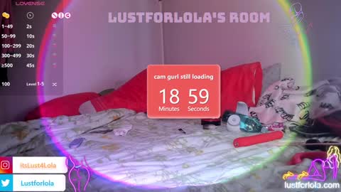 Snapshot of lustforlola chatting on 01.10.25 LOLA online show from 01.10.25