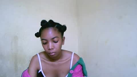 lutchia online show from 09.11.25