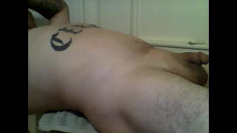 luv2stroke209 online show from 10.01.25