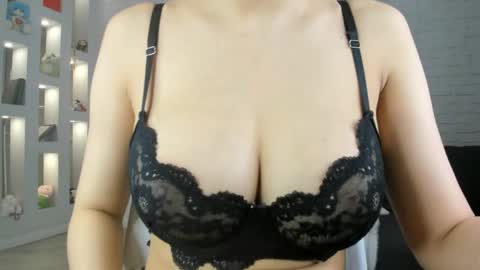 Yuna online show from 04.13.26