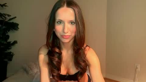 Isabella online show from 03.30.26