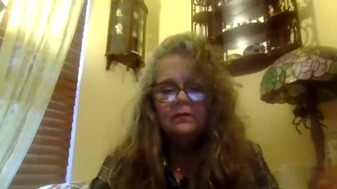 Snapshot of luvmedestinee chatting on 09.15.25 LuvMeDestinee online show from 09.15.25