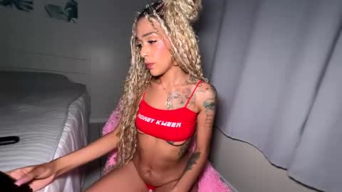 luvtoni424 online show from 06.11.26