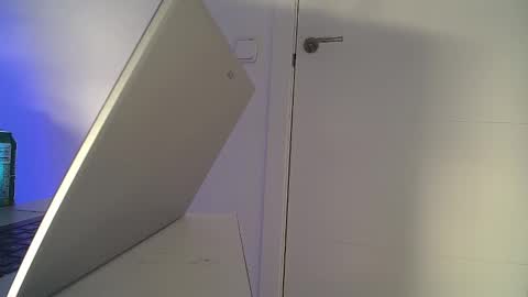 luxanee online show from 12.17.25