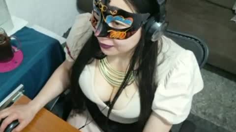 Snapshot of luxdasilva chatting on 06.15.26 luxdasilva online show from 06.15.26