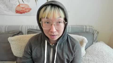 LuxGray online show from 05.22.26