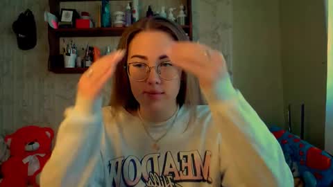 Katie online show from 10.20.25