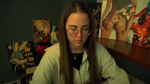 Snapshot of luxie_queen chatting on 02.24.26 Katie online show from 02.24.26