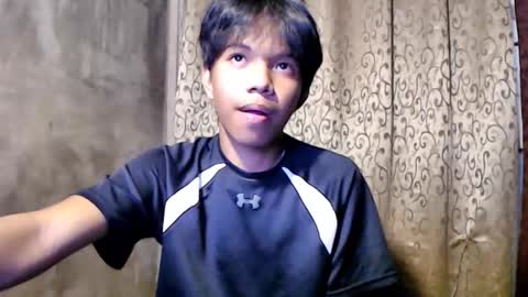 Snapshot of luxirfy_xx chatting on 11.04.25 luxirfy online show from 11.04.25