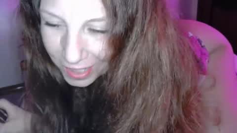 luxuriousuburbawife online show from 09.12.25