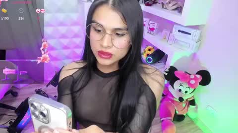 Snapshot of luz_celeste_ chatting on 01.31.25 Luz online show from 01.31.25