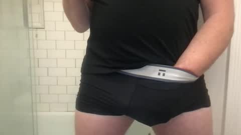 lvguynextdoor440656 online show from 10.27.25