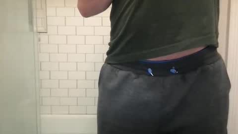 lvguynextdoor440656 online show from 11.15.25