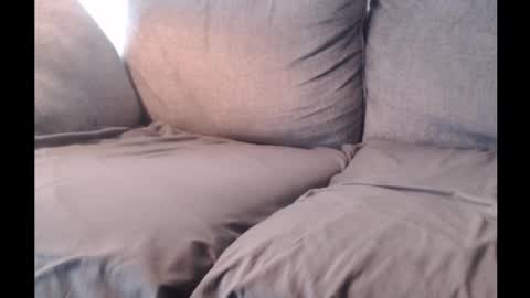 Snapshot of lxxlzwld chatting on 10.25.25 BBull online show from 10.25.25