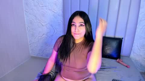 LYA DUBOIS  online show from 04.07.26