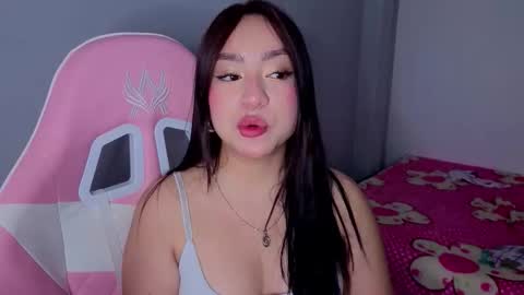 Snapshot of lya_levine chatting on 01.13.26 Lya online show from 01.13.26